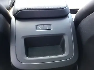 VOLVO XC60 T6 Plus Dark AWD Stdhzg. 360  Cam PanoDach