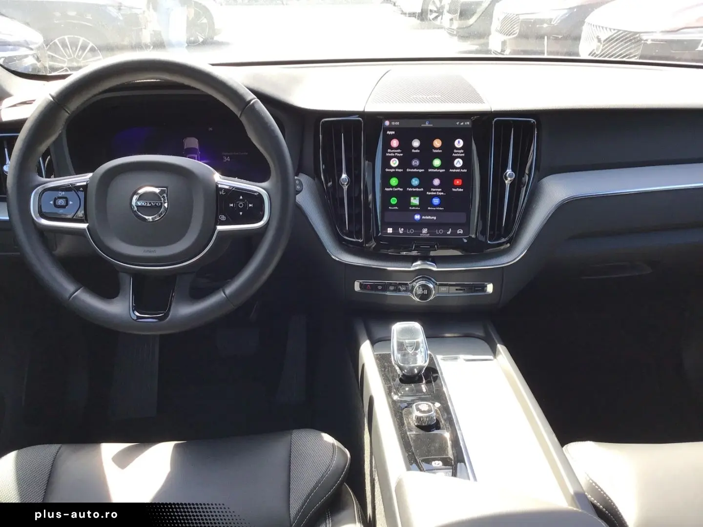 VOLVO XC60 T6 Plus Dark AWD Stdhzg. 360  Cam PanoDach