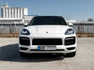 PORSCHE Cayenne Coupe