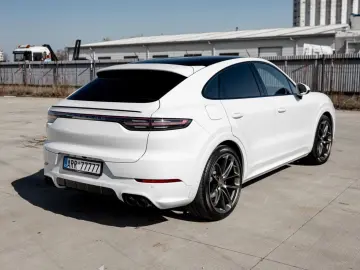PORSCHE Cayenne Coupe