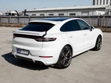 PORSCHE Cayenne Coupe