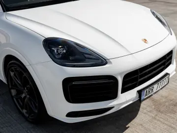 PORSCHE Cayenne Coupe
