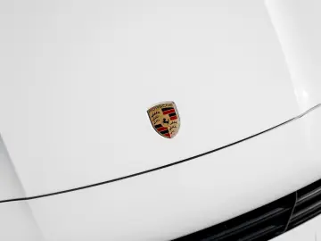 PORSCHE Cayenne Coupe