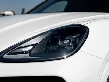PORSCHE Cayenne Coupe