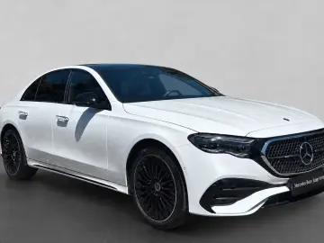 Mercedes-Benz E 300e AMG Pano Superscreen