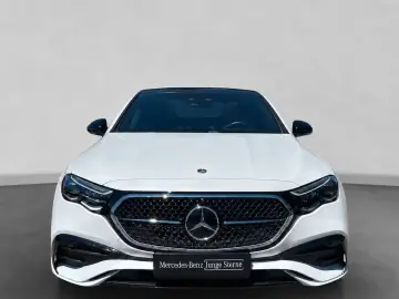 Mercedes-Benz E 300e AMG Pano Superscreen