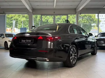 Mercedes-Benz E 220 d AVANTGARDE