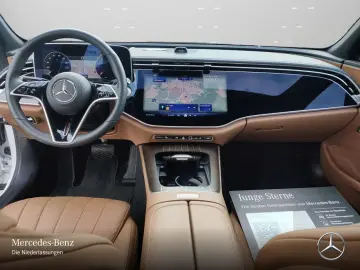 Mercedes-Benz E 220 d EXCLUSIVE Prem  PANO Bur4D