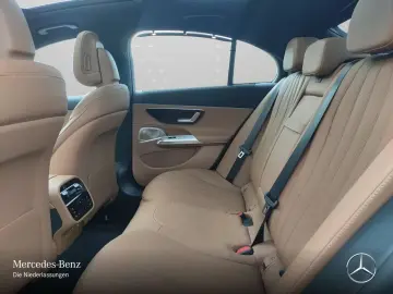 Mercedes-Benz E 220 d EXCLUSIVE Prem  PANO Bur4D