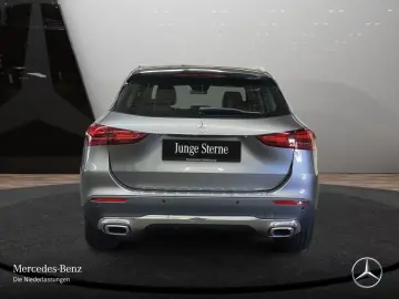 Mercedes-Benz GLA 200 Progressive