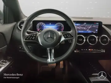 Mercedes-Benz GLA 200 Progressive
