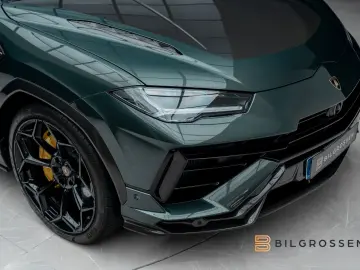 LAMBORGHINI Urus Performante B&O Full Carbon Massage 23