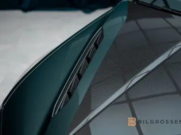 LAMBORGHINI Urus Performante B&O Full Carbon Massage 23