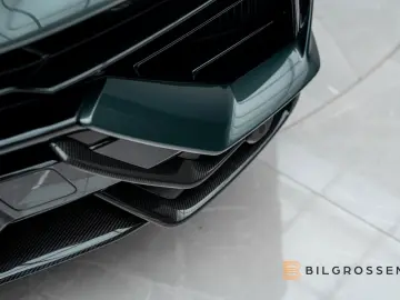 LAMBORGHINI Urus Performante B&O Full Carbon Massage 23