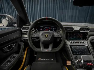 LAMBORGHINI Urus Performante B&O Full Carbon Massage 23