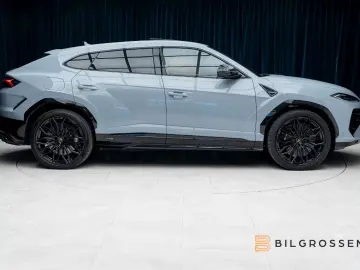 Lamborghini Urus SE PHEV Style-Pack Grigio Acheso Adv B&O 23