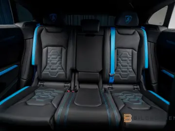 Lamborghini Urus SE PHEV Style-Pack Grigio Acheso Adv B&O 23
