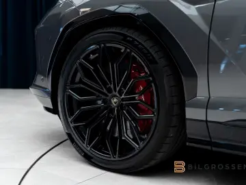 Lamborghini Urus SE Style-P Black Big Carbon Grigio Keres 23