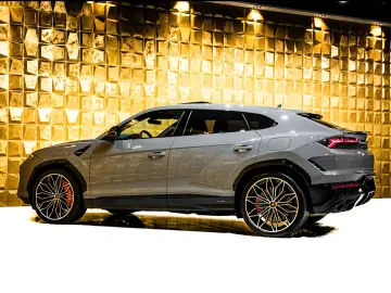 Lamborghini Urus SE - CARBON - LIVRARE RAPIDA!