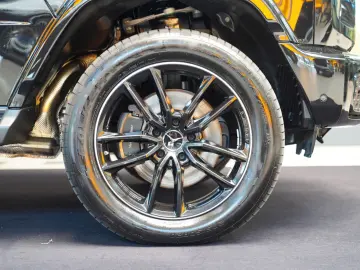 MERCEDES-BENZ G 450 d AMG Line Night SUPERIOR adapt.…
