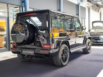 MERCEDES-BENZ G 450 d AMG Line Night SUPERIOR adapt.…