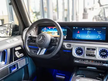 MERCEDES-BENZ G 450 d AMG Line Night SUPERIOR adapt.…
