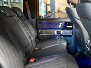 MERCEDES-BENZ G 450 d AMG Line Night SUPERIOR adapt.…