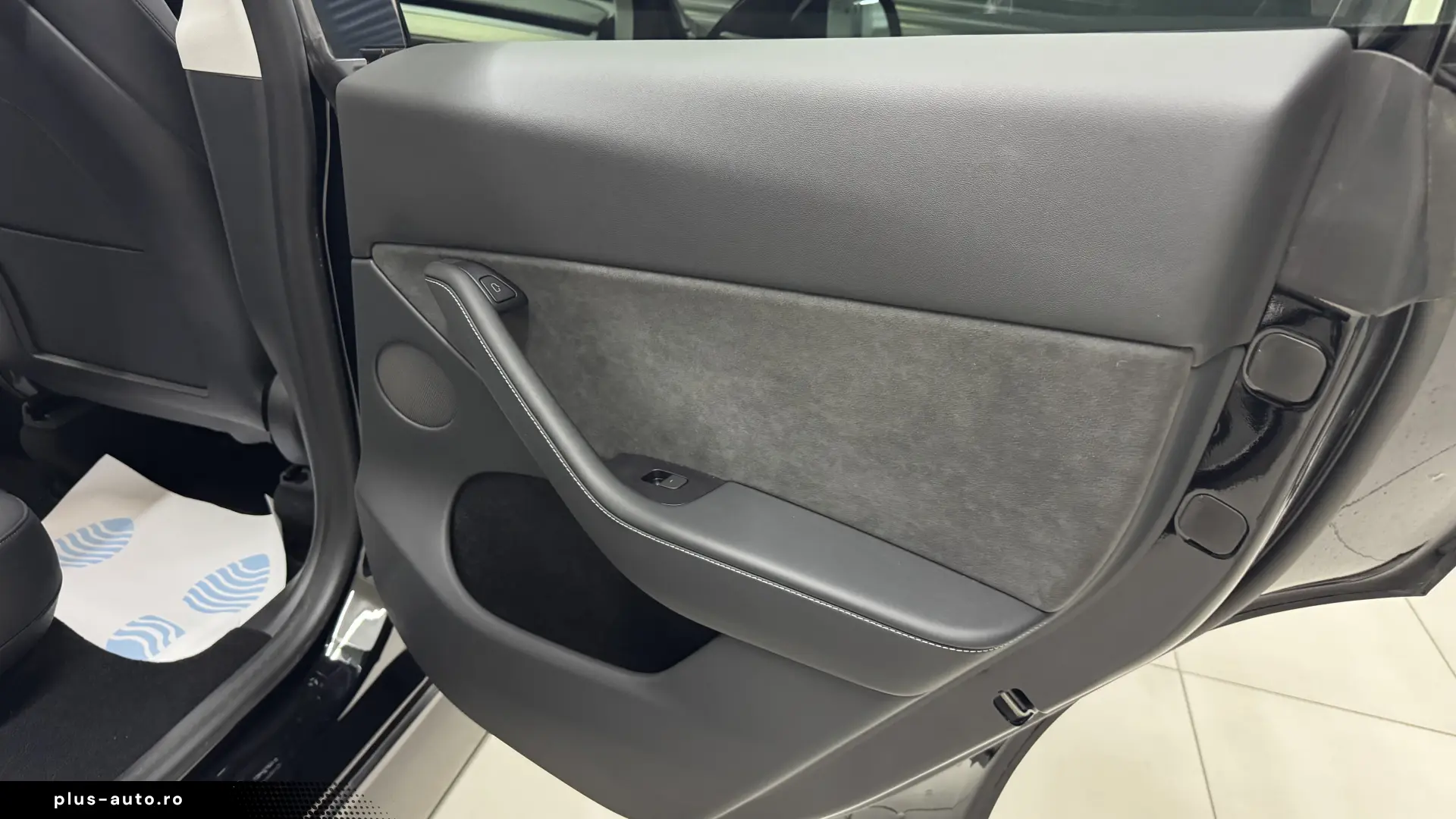 Tesla Model Y Dual Motor Long Range