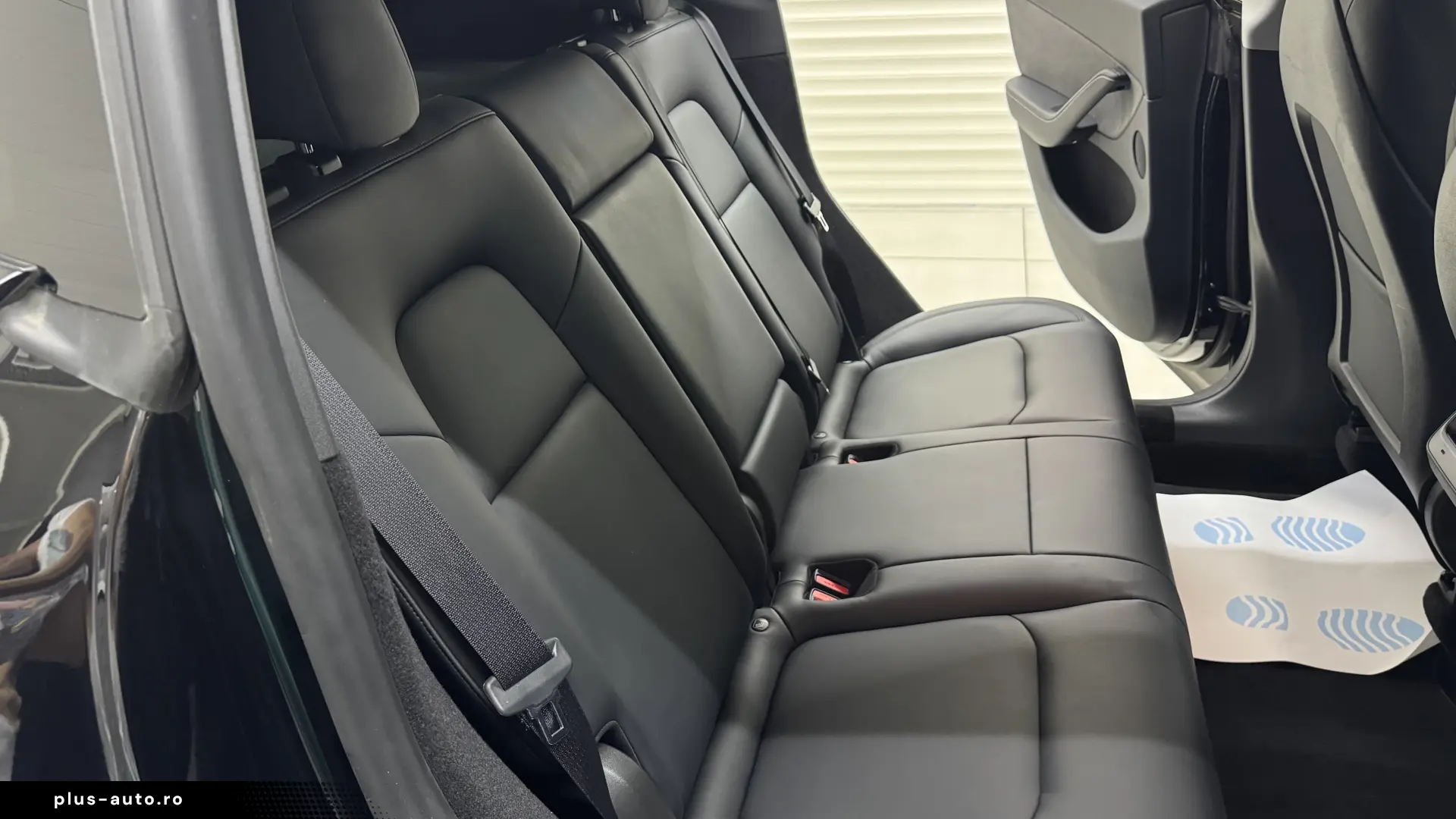 Tesla Model Y Dual Motor Long Range