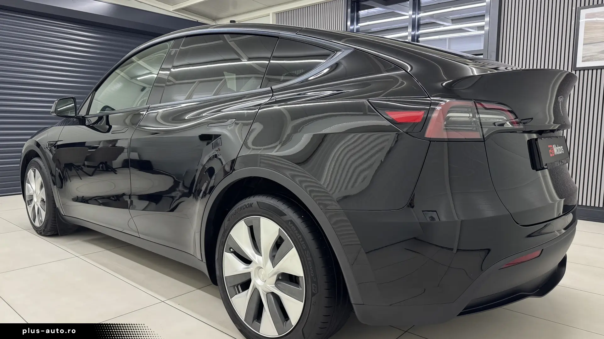 Tesla Model Y Dual Motor Long Range
