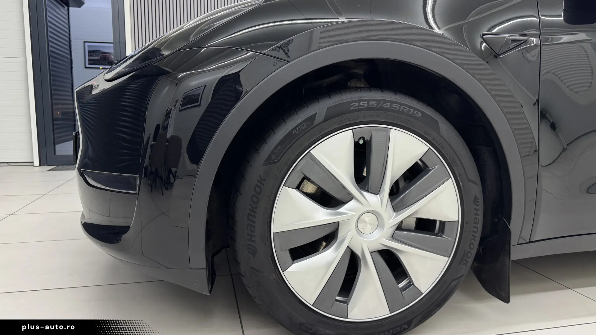 Tesla Model Y Dual Motor Long Range