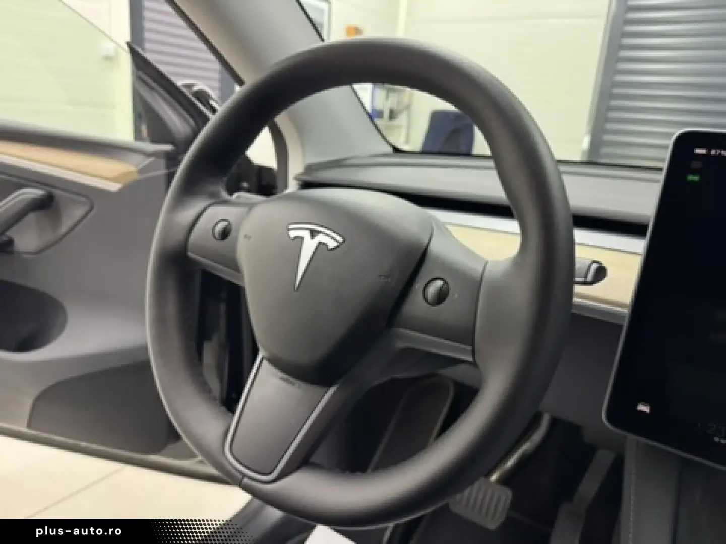 Tesla Model Y Dual Motor Long Range