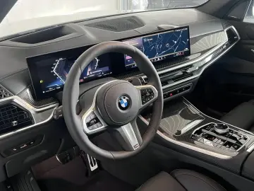 BMW X5 xDrive40d M Sport Pro Iconic Glow