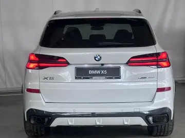 BMW X5 xDrive40d M Sport Pro Iconic Glow