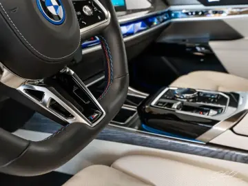 BMW M760e xDrive Executive Garantie 2028