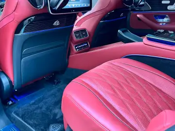 MERCEDES-BENZ GLS 600 Maybach 4Matic