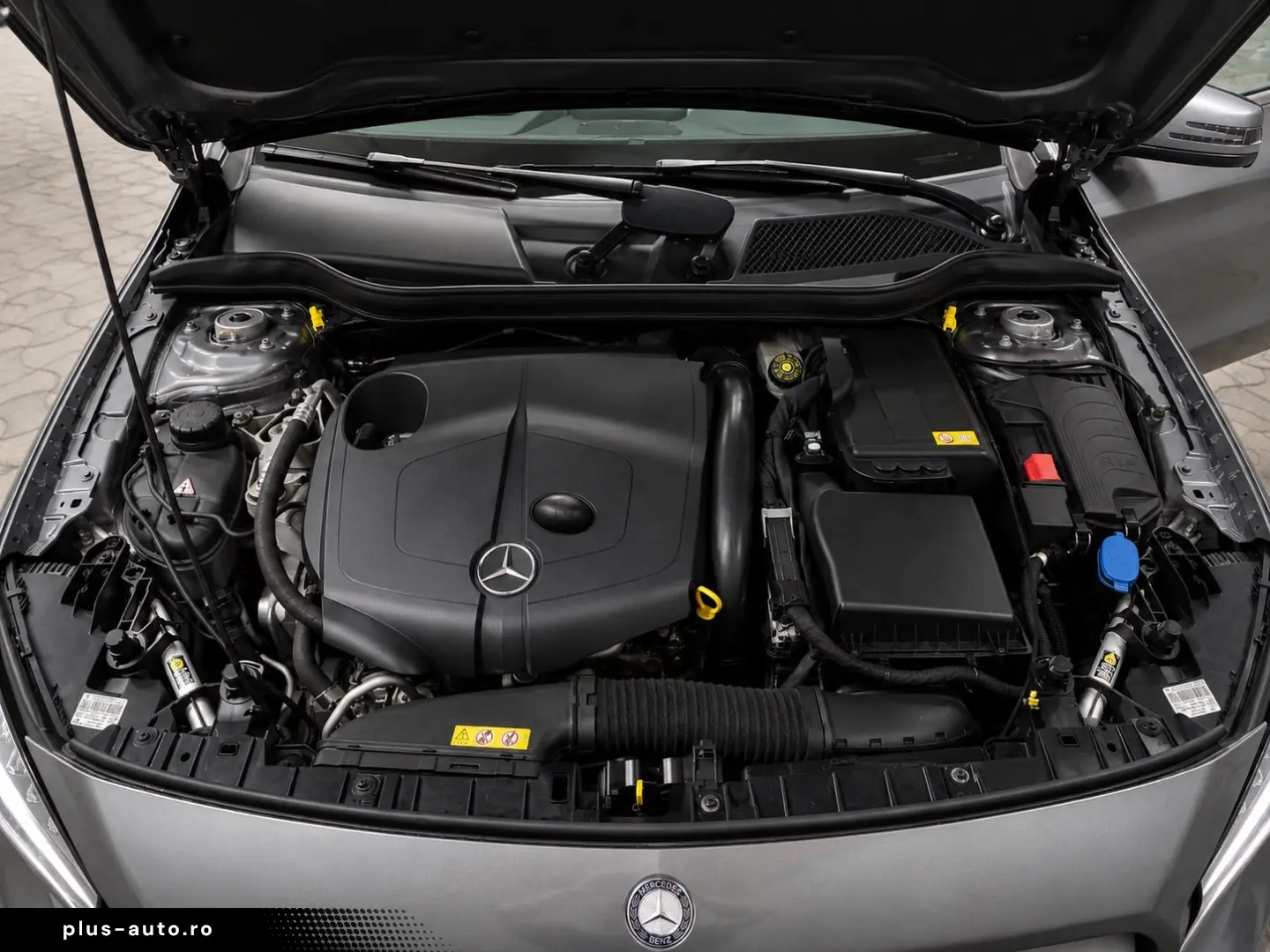 Mercedes-Benz GLA220  160.000km  Trapa