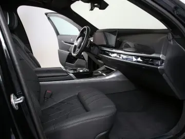BMW 750e xDr. M Sport Pro