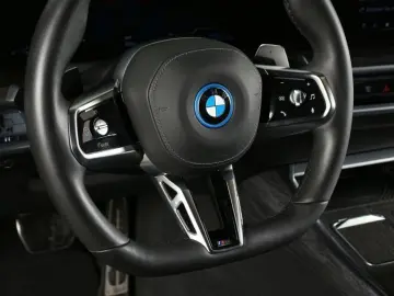 BMW 750e xDr. M Sport Pro