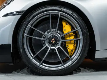 PORSCHE 911 Turbo S  PPF Lift Carbon 360 Ceramic Brakes