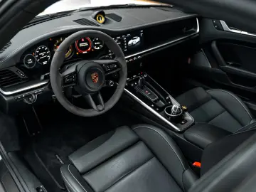 PORSCHE 911 Turbo S  PPF Lift Carbon 360 Ceramic Brakes