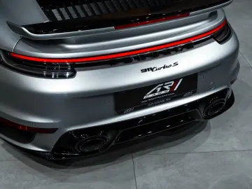 PORSCHE 911 Turbo S  PPF Lift Carbon 360 Ceramic Brakes