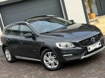 VOLVO V60 CROSS COUNTRY – D3 - 150 CP - 2016
