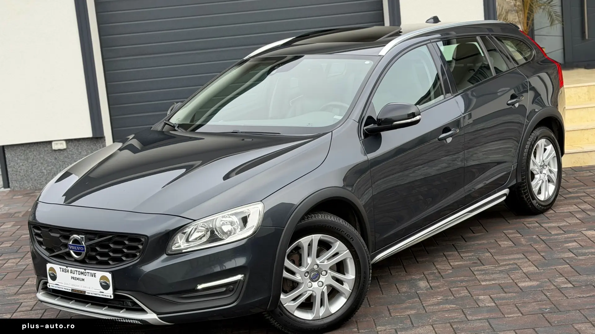 VOLVO V60 CROSS COUNTRY – D3 - 150 CP - 2016