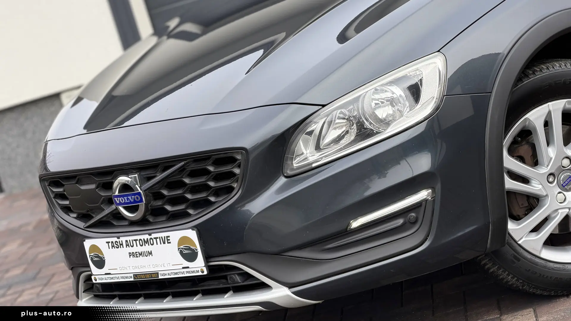 VOLVO V60 CROSS COUNTRY – D3 - 150 CP - 2016