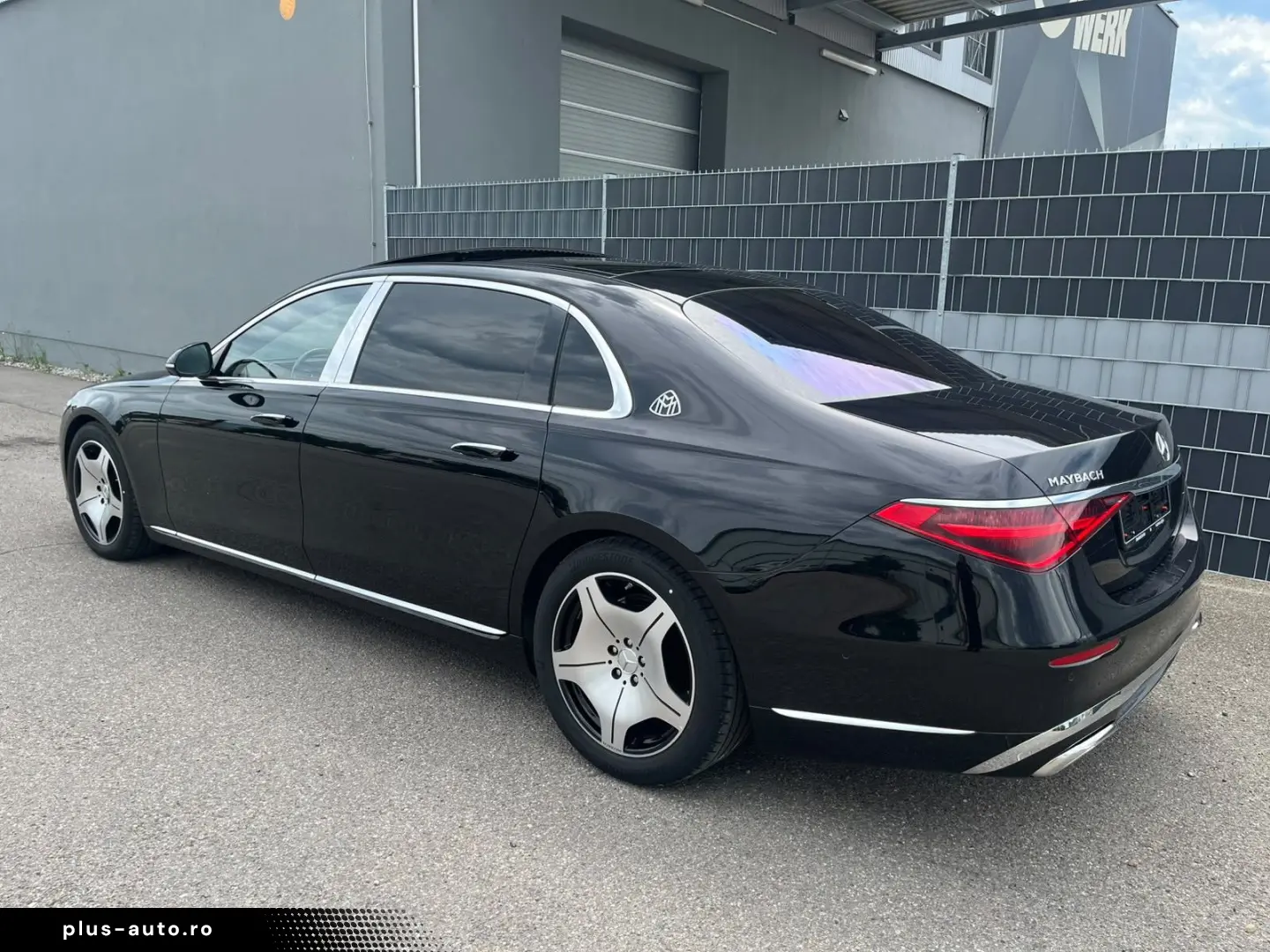 MERCEDES-BENZ S 680 Maybach 4M Pano-Exclusive-TV-Standhzg.