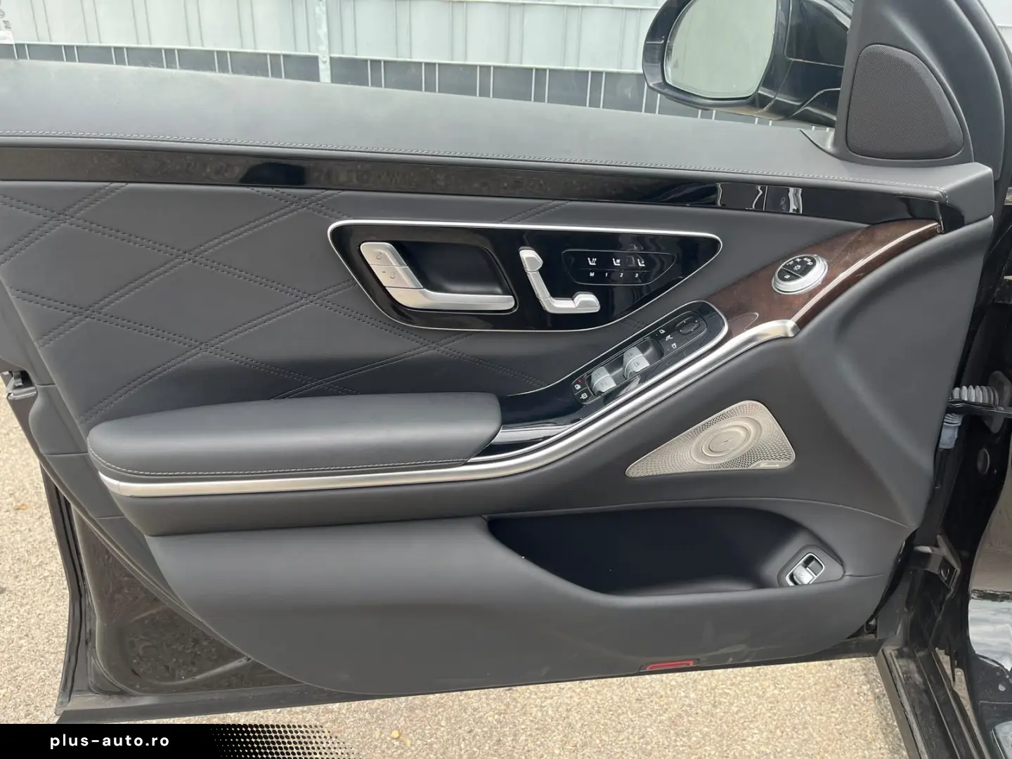 MERCEDES-BENZ S 680 Maybach 4M Pano-Exclusive-TV-Standhzg.