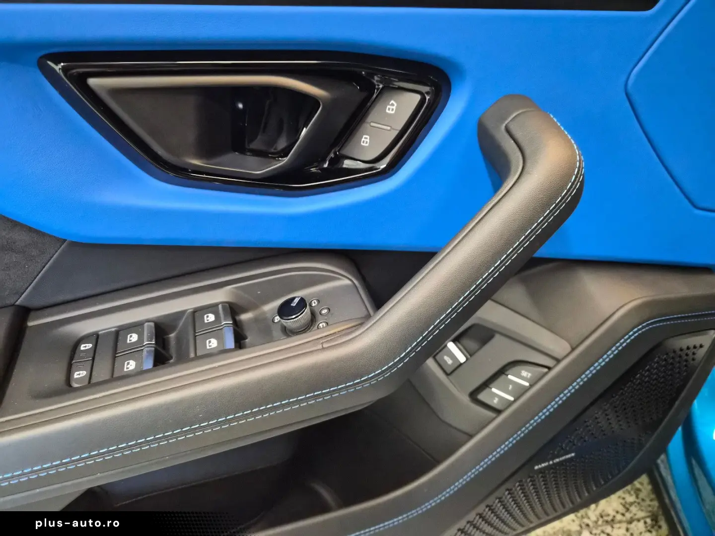 LAMBORGHINI Urus 4.0 V8 S HUD Panorama 23