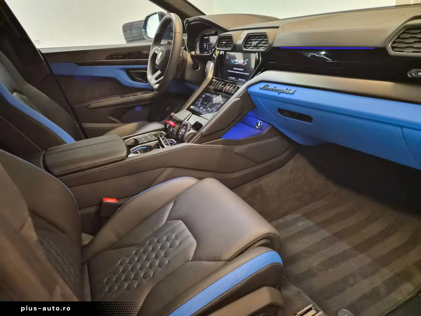 LAMBORGHINI Urus 4.0 V8 S HUD Panorama 23