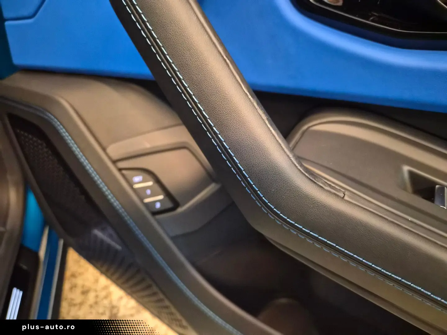 LAMBORGHINI Urus 4.0 V8 S HUD Panorama 23
